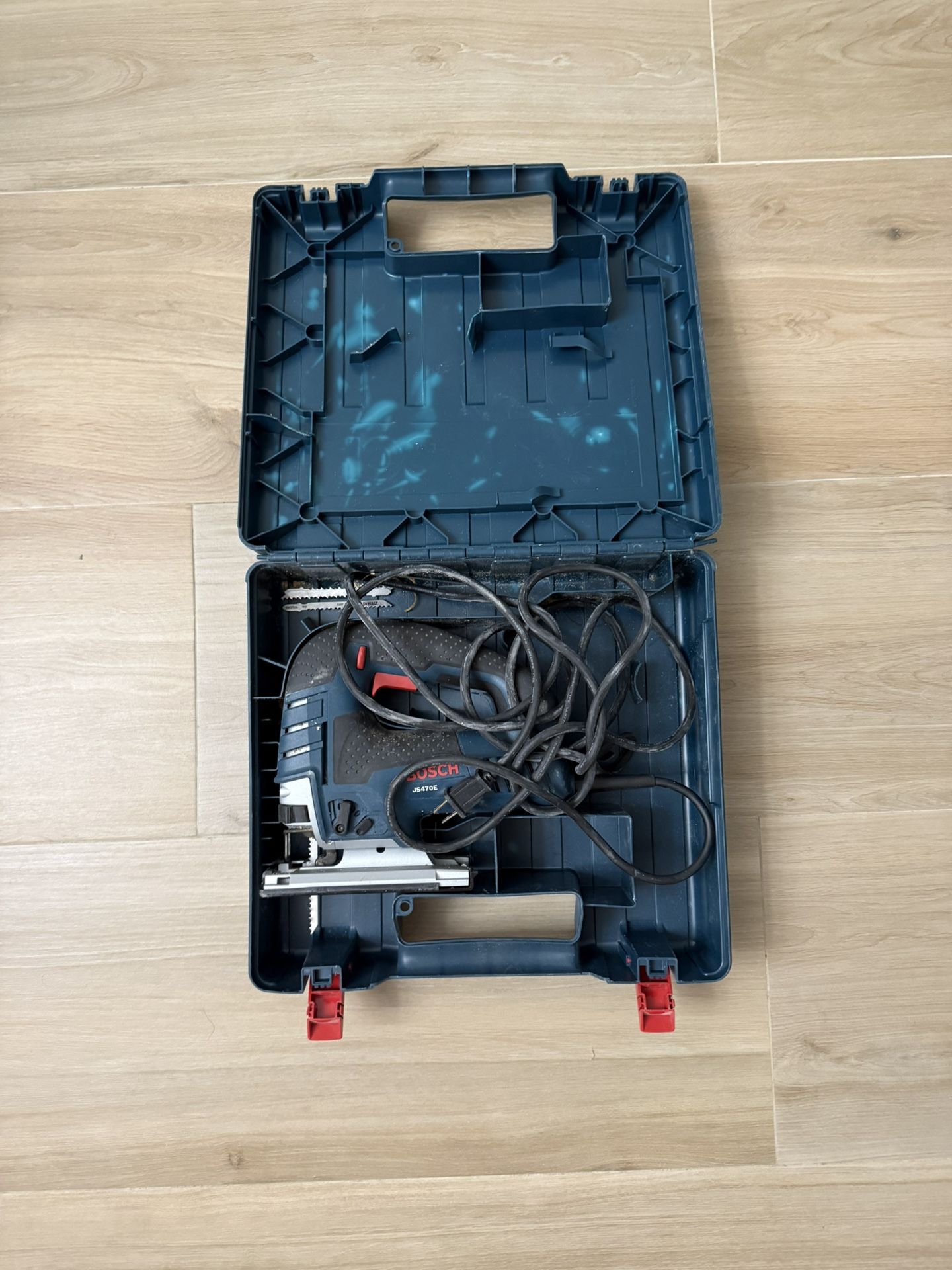 Bosch 7.2 Amp Corded Jig Saw Kit
