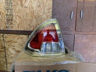 Ford Fusion Tail Lamp 