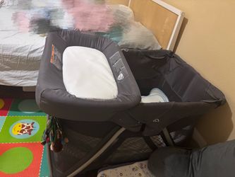 Nuna SENA Aire Playard & Travel Crib