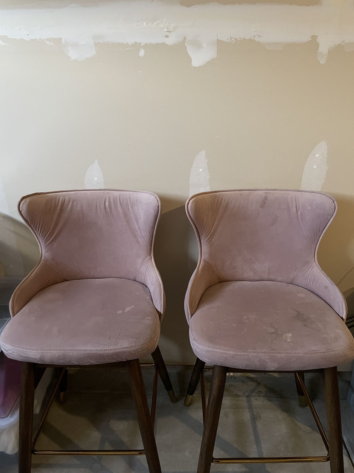 Pink Fabric Upholstered Counter Height Wingback Bar Stools Chairs