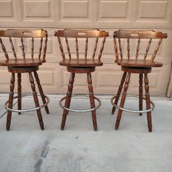 3 Spindle Swiveling Bar Stools
