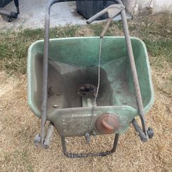 Fertilizer Spreader