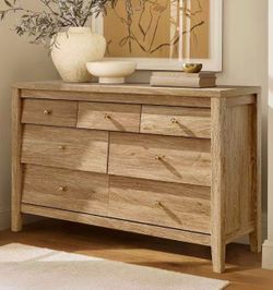 Dresser 7 drawers