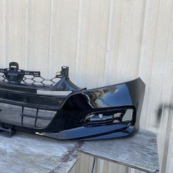 2018 -2020 Honda Accord Front Bumper Oem Good Paint Y Gril 