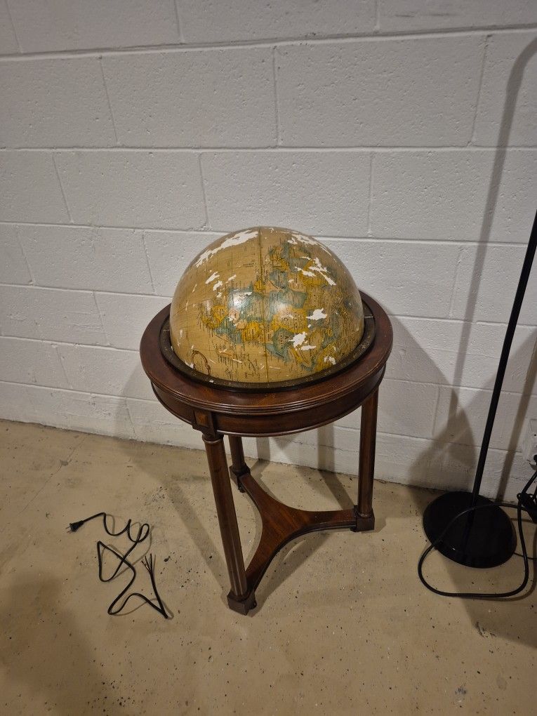 REPLOGLE GLOBES, INC.