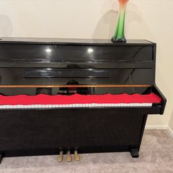 Young Chang Upright pisno