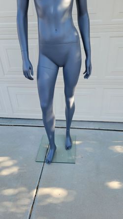 Women's Mannequin $100