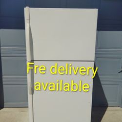 Kenmore 18 Cu. Ft. Refrigerator – Tested & Ready