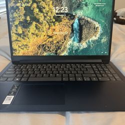 Lenovo IDEAPAD 15”7.  Touchscreen!!!!