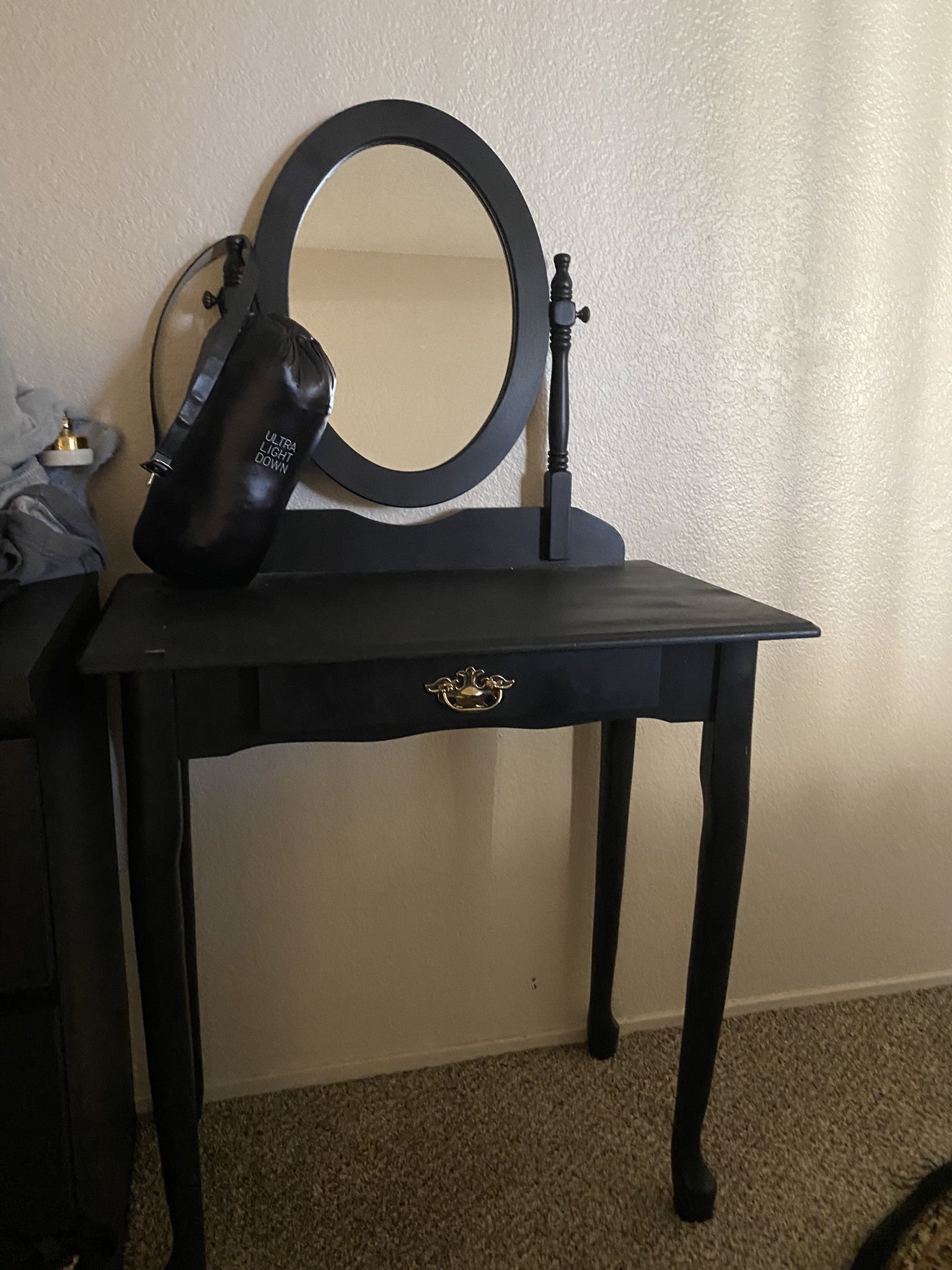 Small vanity 