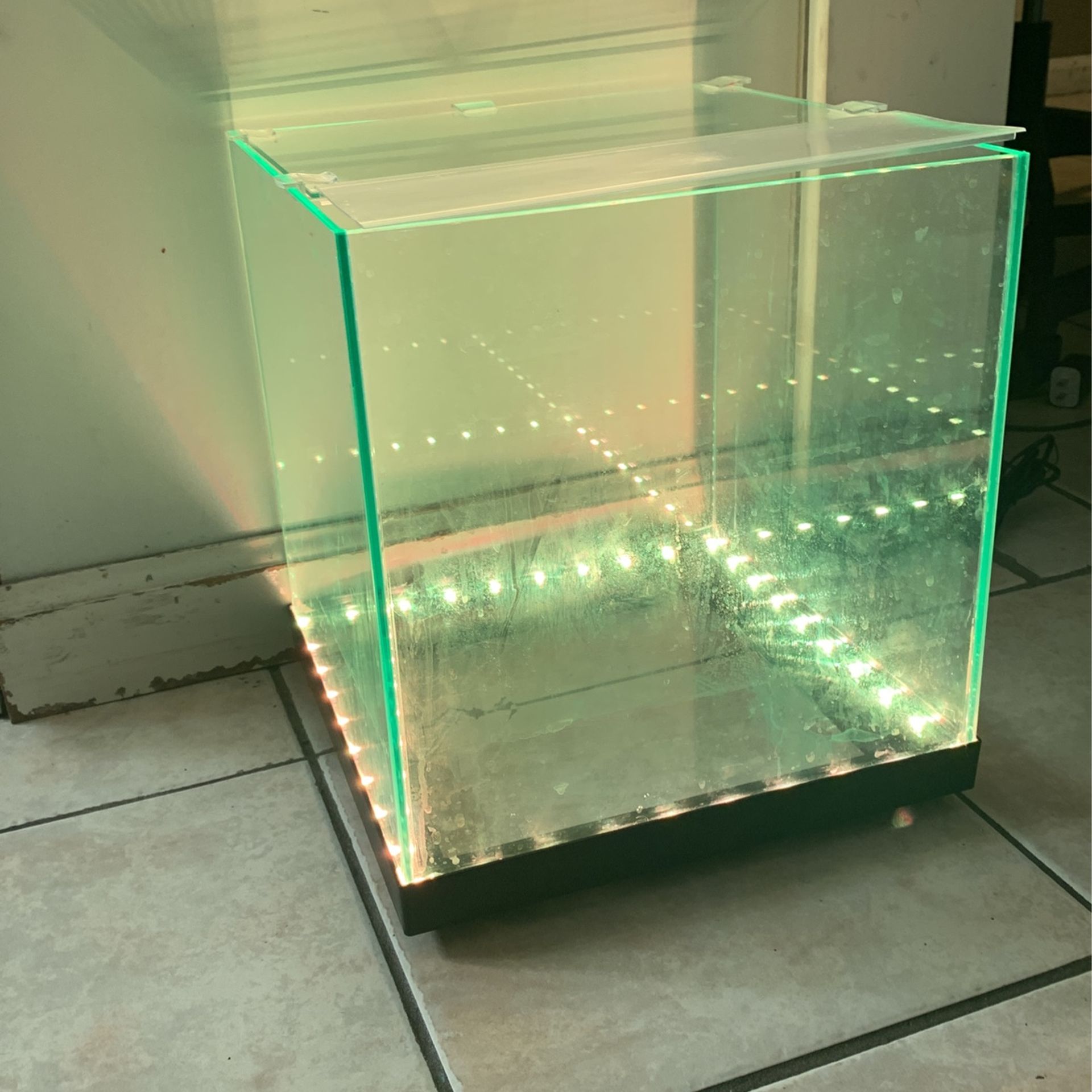 Fish Tank Aqueon Edgelit Cube Glass Aquarium, 6 Gallon