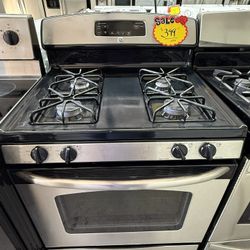 GE 4 Burner Gas Range with Self Clean