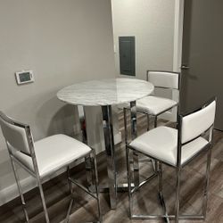 Amalfi Table Set