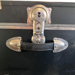 Mercury Luggage Seward Trunk 30" with Wheels & Lock Black 