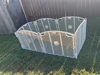Dog pen