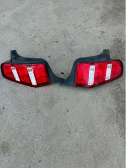 2010-2014 mustang oem taillights