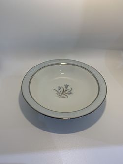 Noritake Bluebell Fruit/Dessert (Sauce) Bowls