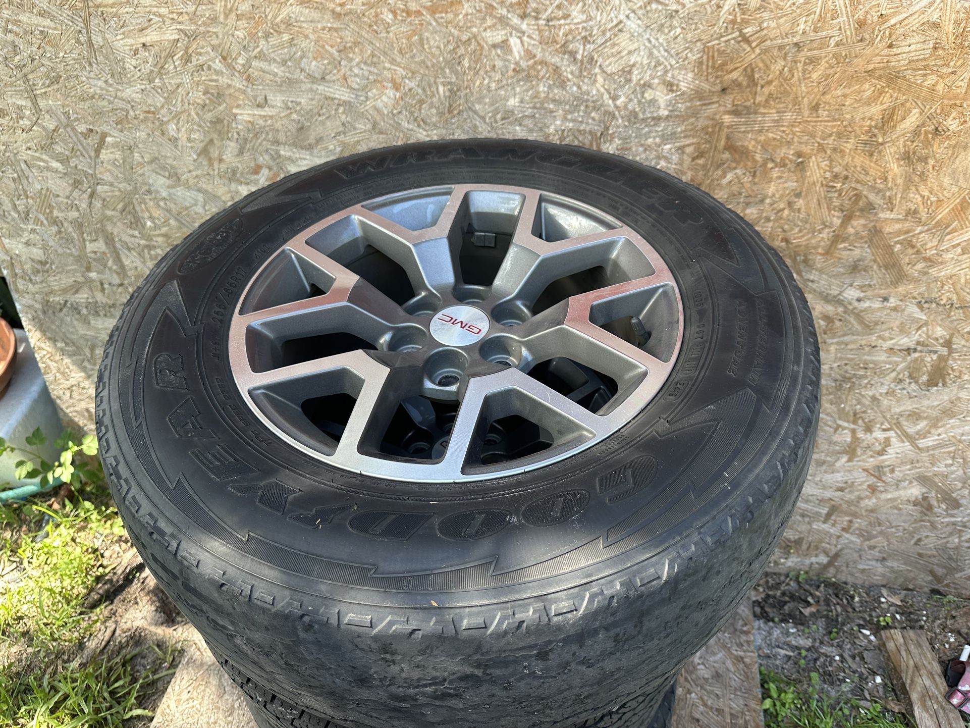 255/65R17 Rims And Tires