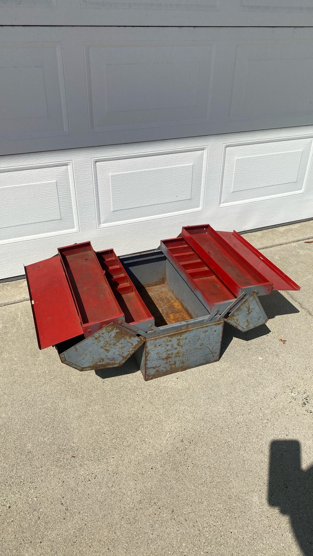 CRAFTSMAN Cantilever tool Box - Vintage