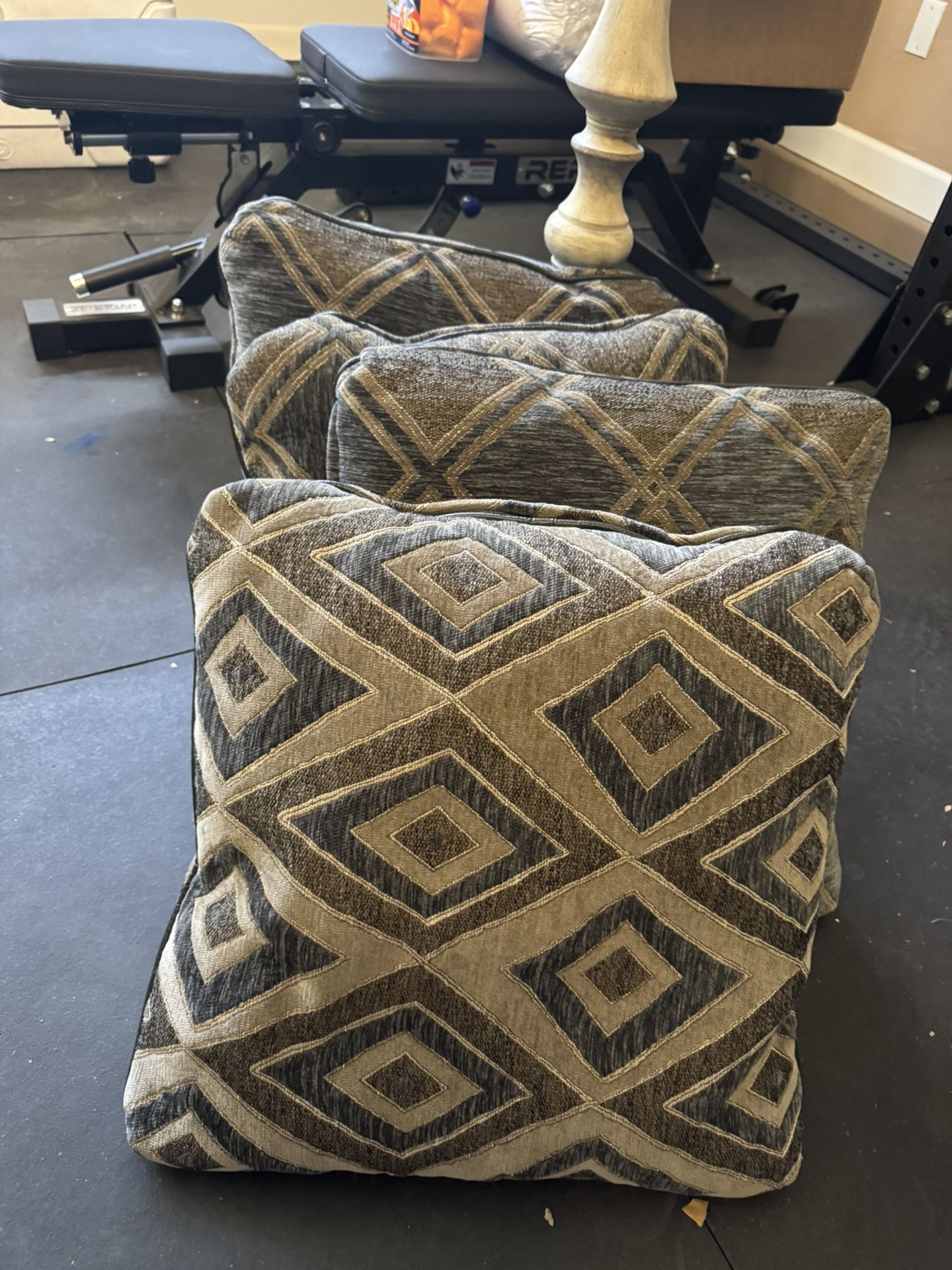 Set Of 4 Couch Pillows