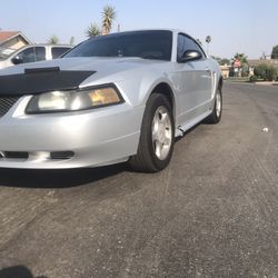 2003 Ford Mustang