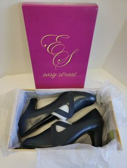 Easy street women’s  Dress Shoes  Size 10 WW  Style Zaylyee Color Navy/gore 