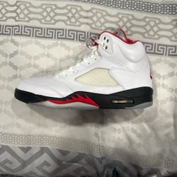 Jordan 5 size 10.5