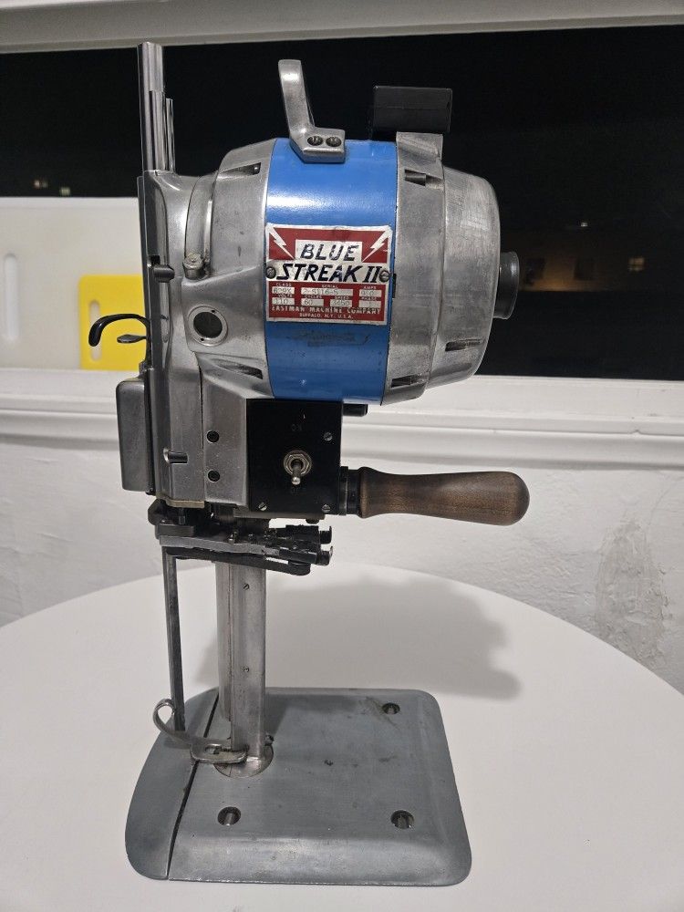 The Eastman 629X Blue Streak