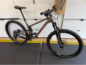 2022 Santa Cruz Tallboy Mountain Bike MTB