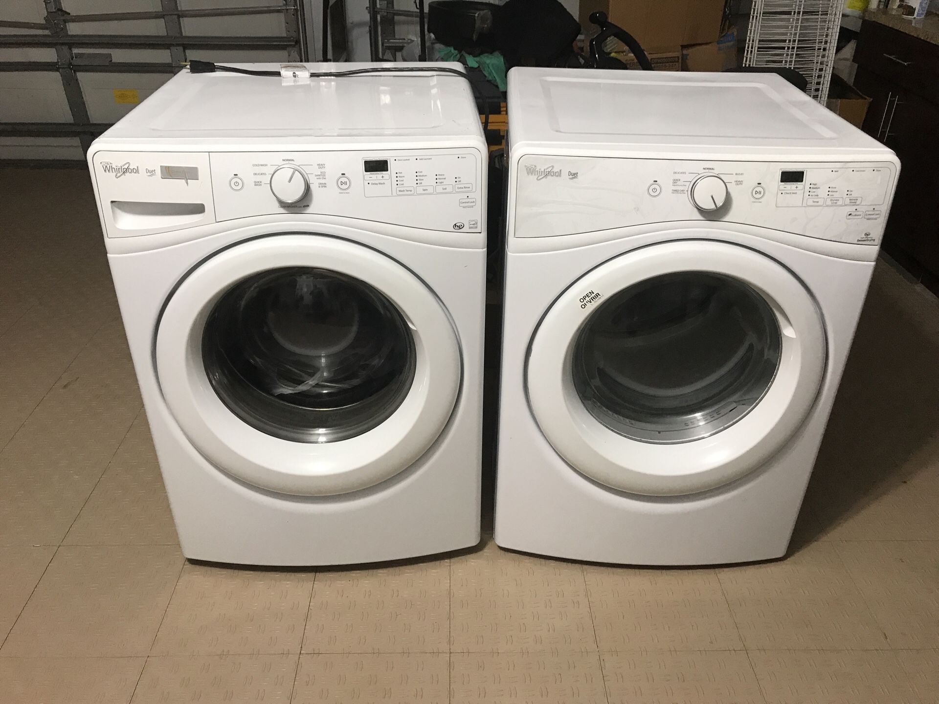 Whirlpool Duet washer and dryer with connection pipes(used)