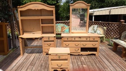 Beautiful princess bedroom set
