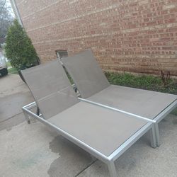 Set Of Two Pieces Aluminum Lounge Pool Chairs