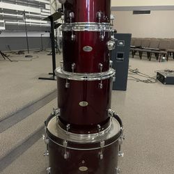 Red Pearl Forum Series Drums