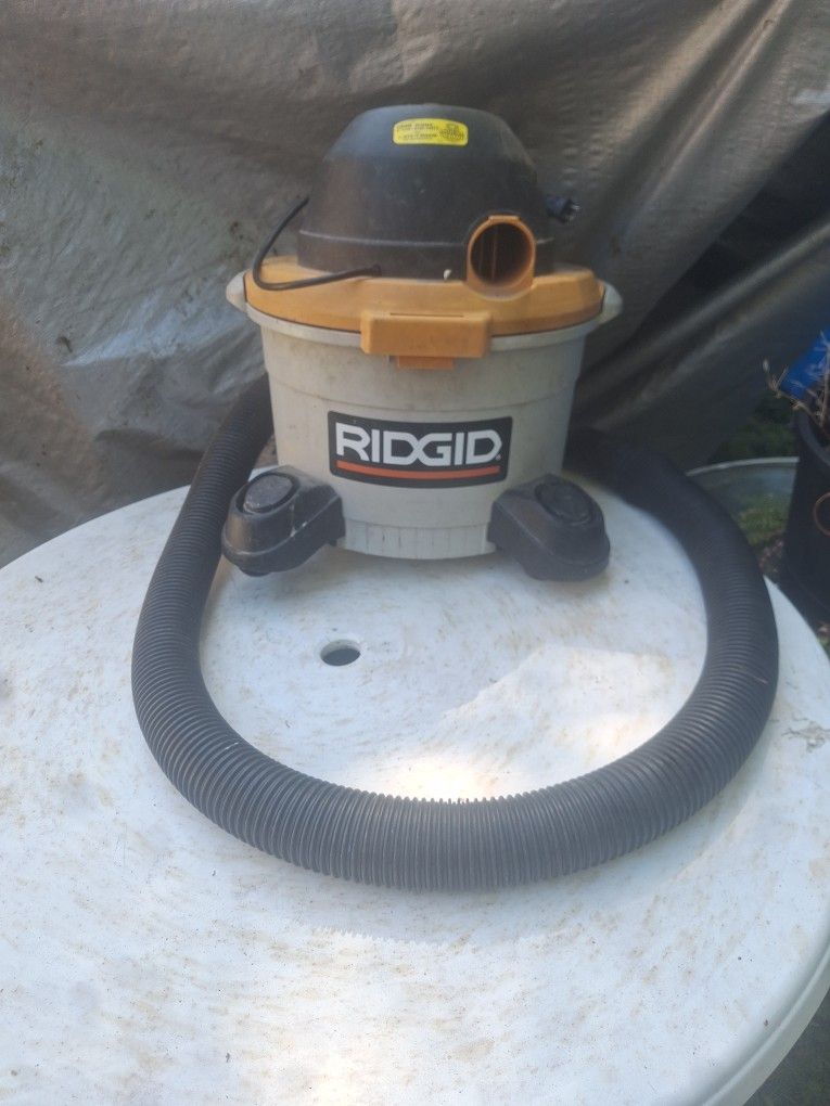 Ryobi Wet/dry Shop Vac
