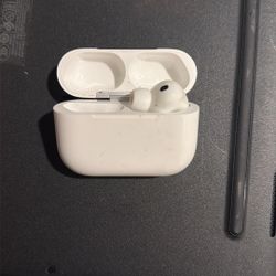 AirPods Pro 3rd Gen Right Bud & Case