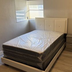 NEW MATTRESS FULL SIZE PLUSH WITH BOX SPRING