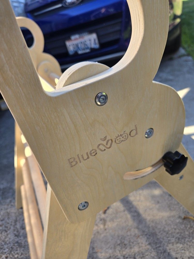 Bluewood Montessori Climbing Triangle Latter