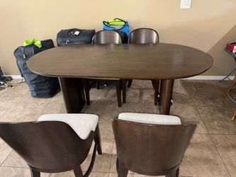 Dining Table Solid Wood Excellent Condition