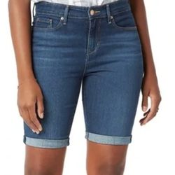 Women's Levi's Mid Rise Shorts