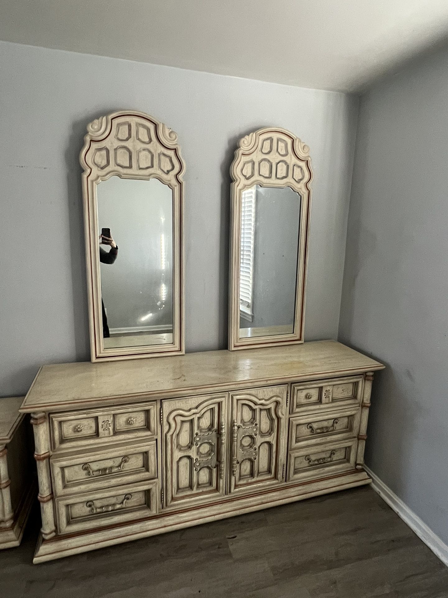 Free Dresser