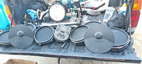Alesis drumset