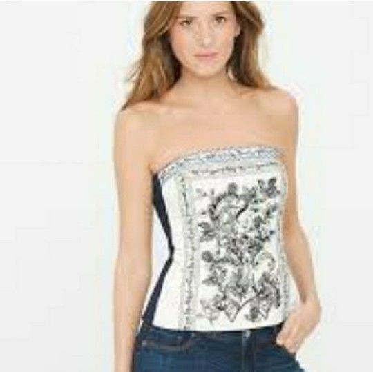 White House Black Market Top, White And Black In Color. Size 10.