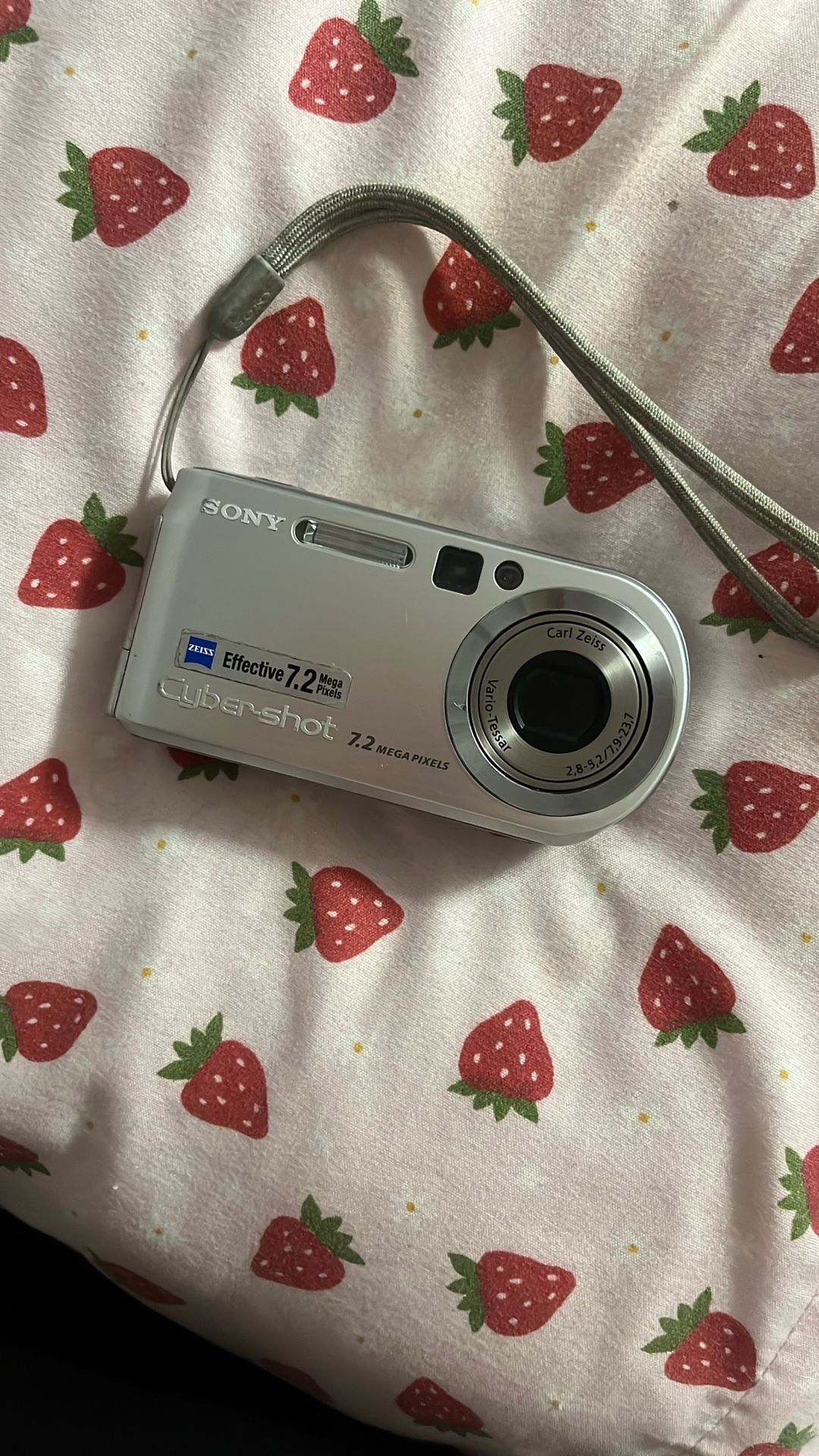 sony cyber shot 7.2 megapixels