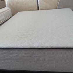 Queen Size Mattress (Colchon Queen Size)
