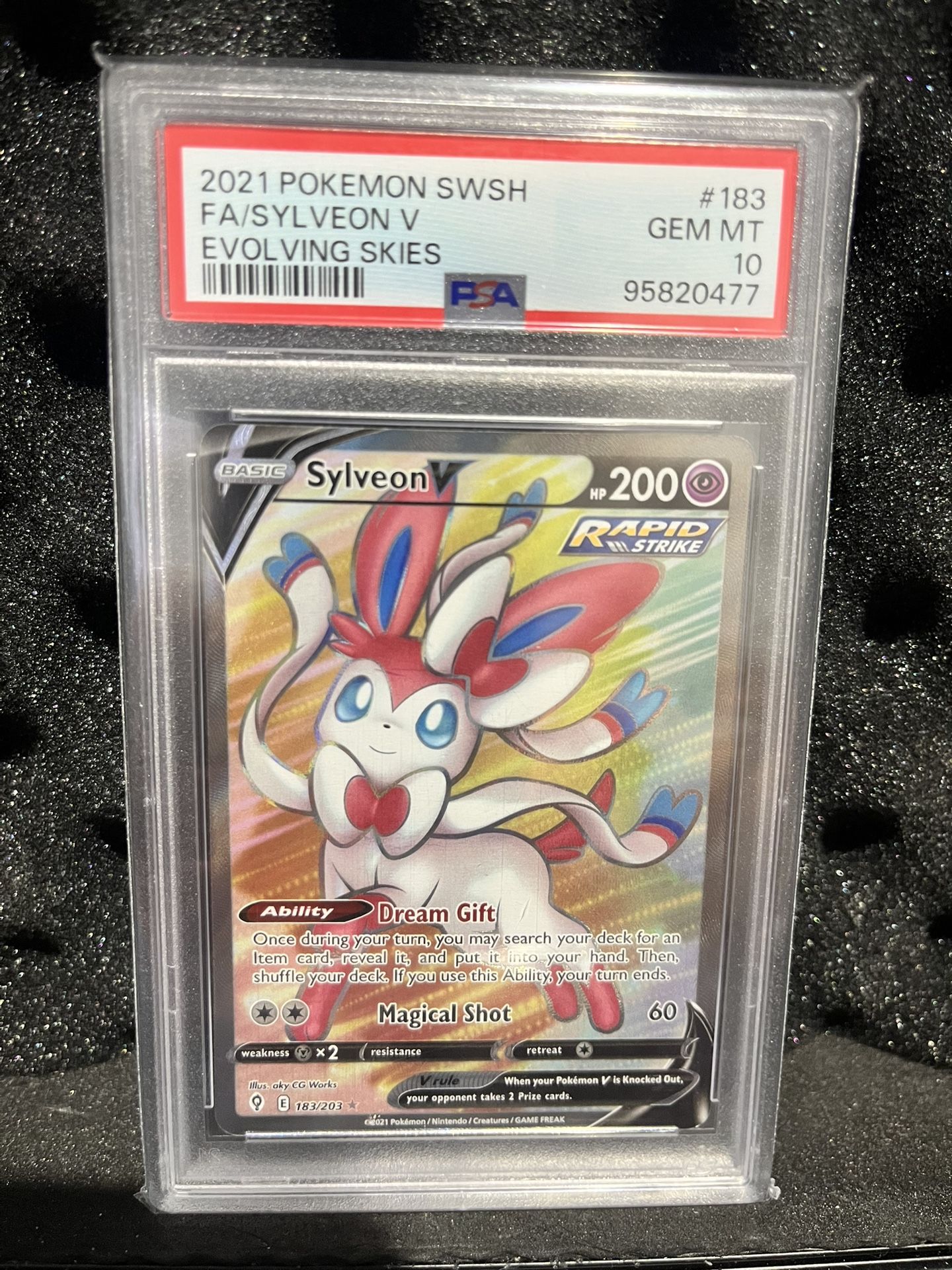 PSA 10 Sylveon V Full Art 183