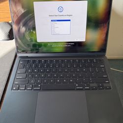 2022 MacBook Air 13.6" M2, 16GB RAM, 256GB SSD