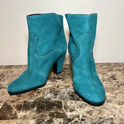 nine west suede teal boots. Size:8