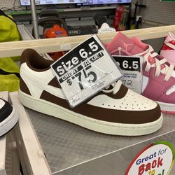 Low Dunks