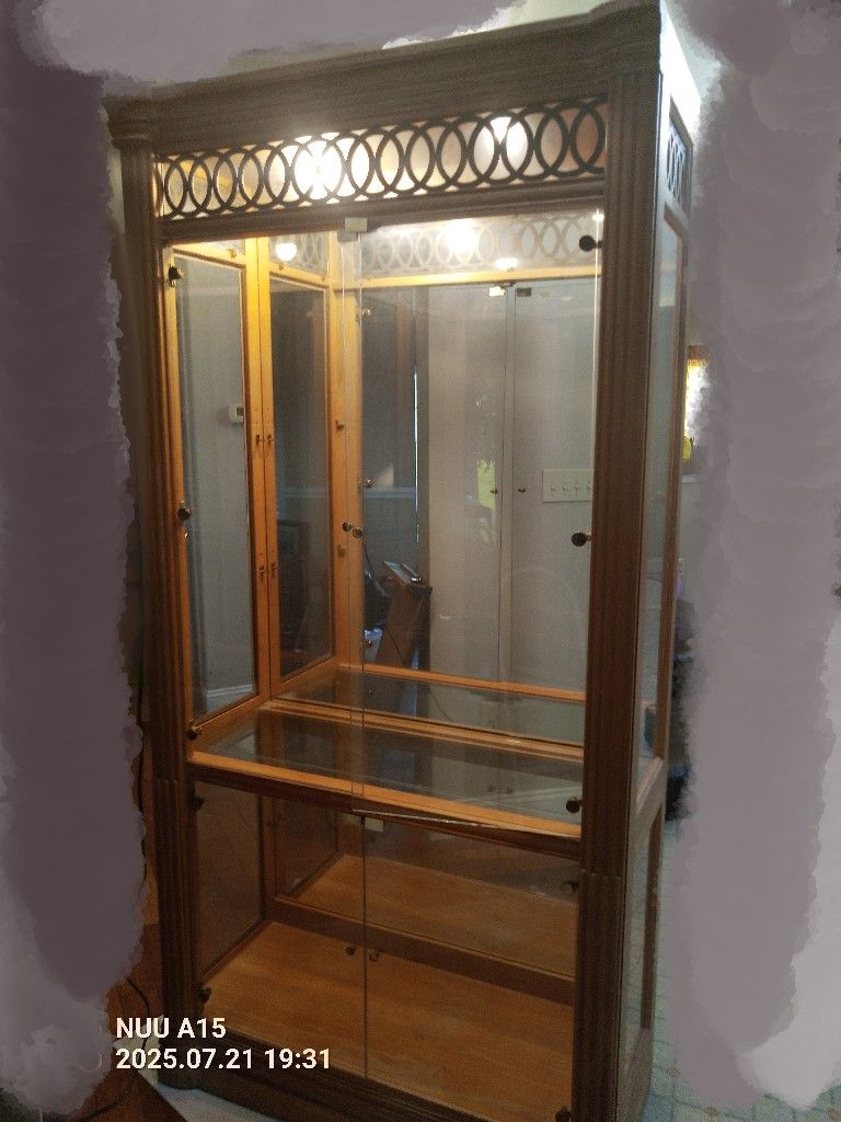 Wooden/Glass China Cabinets