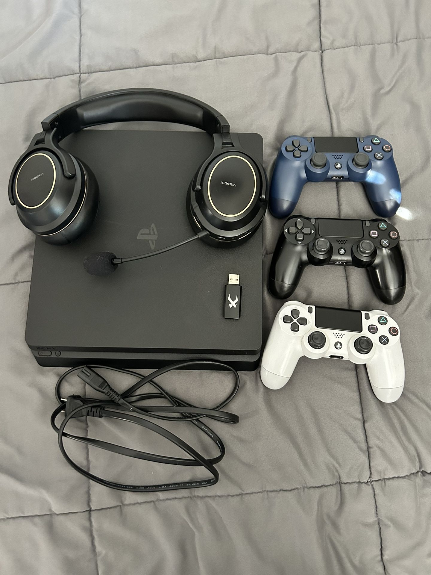 PlayStation 4 Slim 1 TB